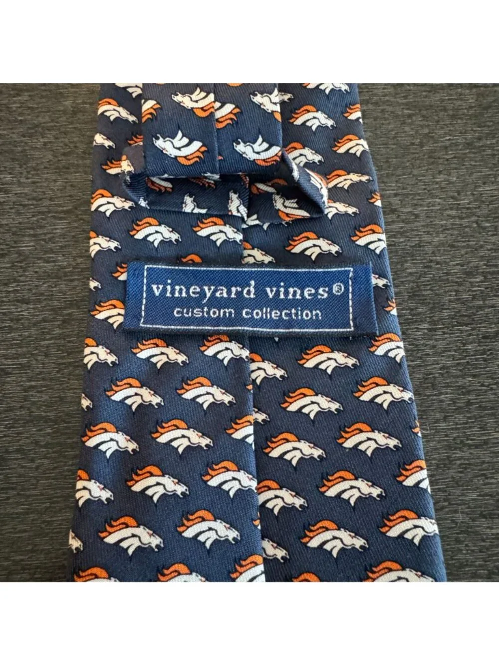 Vineyard Vines Custom Collection NFL Broncos Denver 100% Silk Tie Hand Made USA